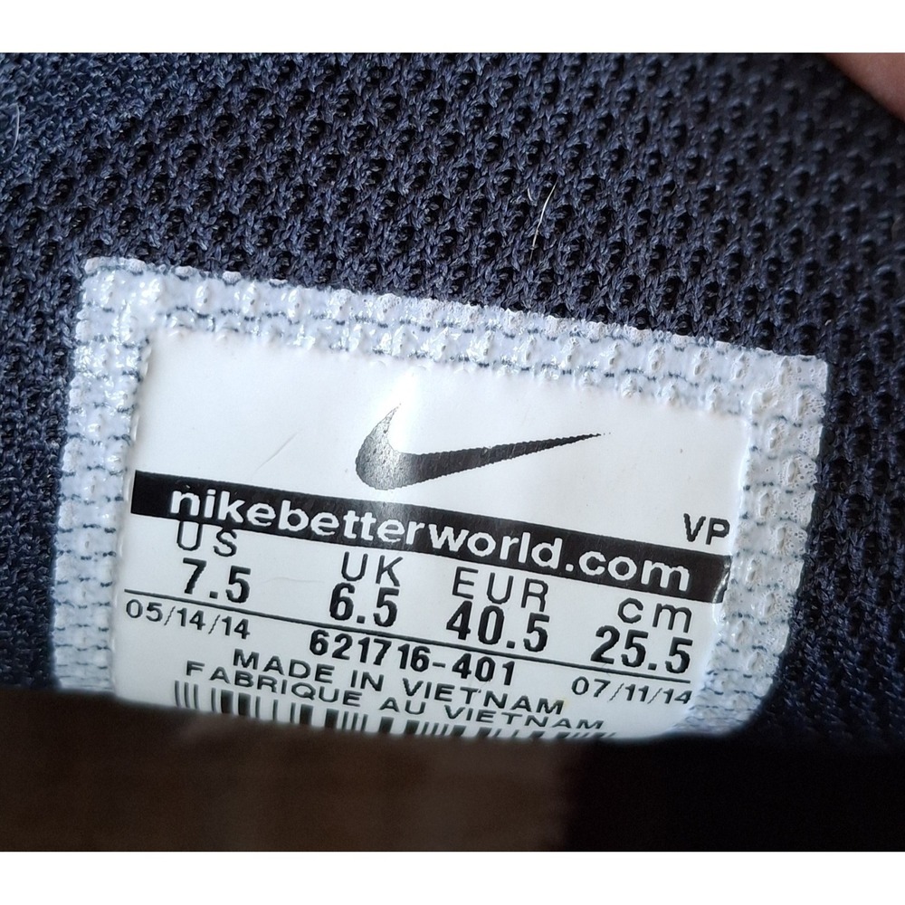Nike Reax 8 TR Men's Size 7.5 Blue/Obsidian/White 621716-401 - Picture 4 of 8